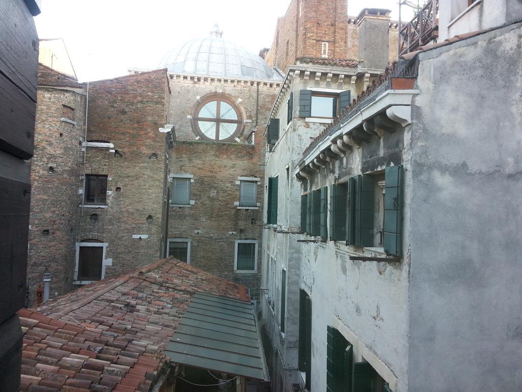Appartamento Nel Cuore Di Venezia Luaran gambar