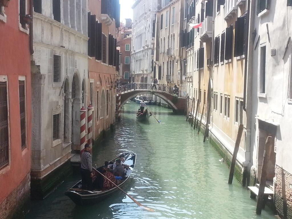 Appartamento Nel Cuore Di Venezia Luaran gambar