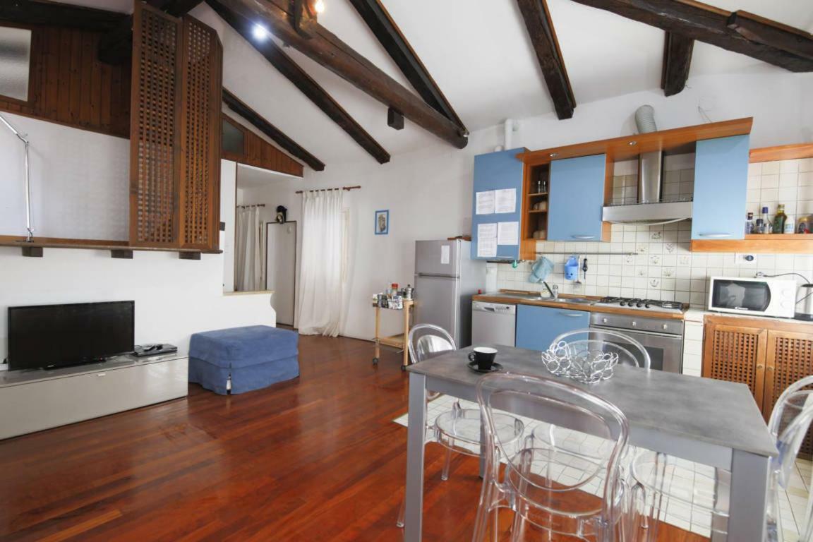 Appartamento Nel Cuore Di Venezia Luaran gambar
