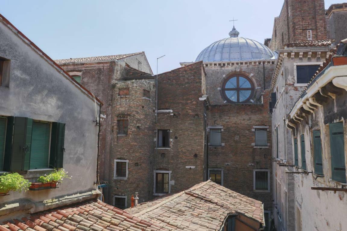 Appartamento Nel Cuore Di Venezia Luaran gambar